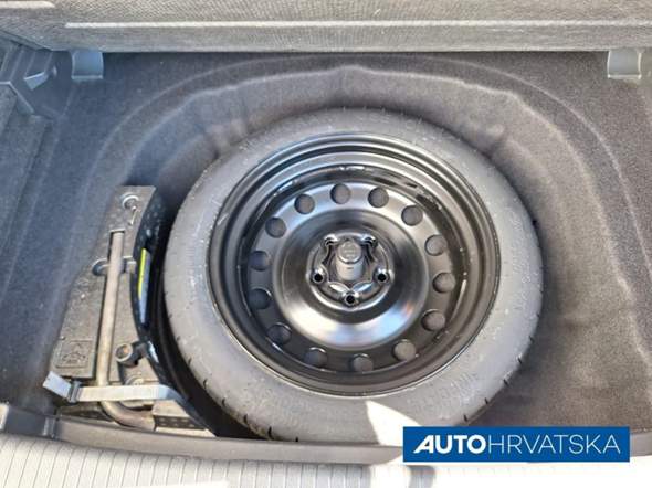 - (Volkswagen, Rollstuhl)
