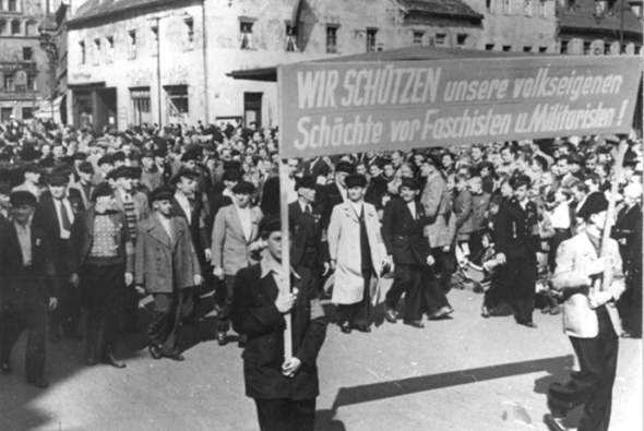 - (Recht, Geschichte, Wahlen)