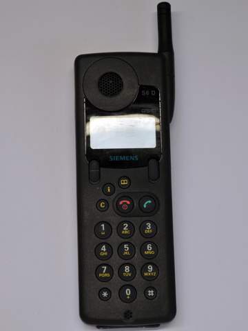 - (Handy, Smartphone, Kinder)