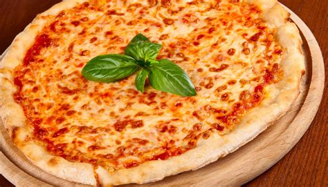- (Essen, Pizza, Pizzaofen)