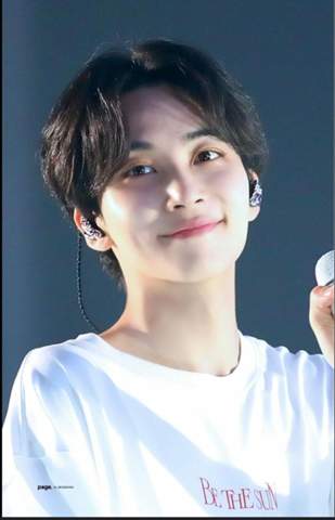 - (K-Pop, Sänger, BIAS)