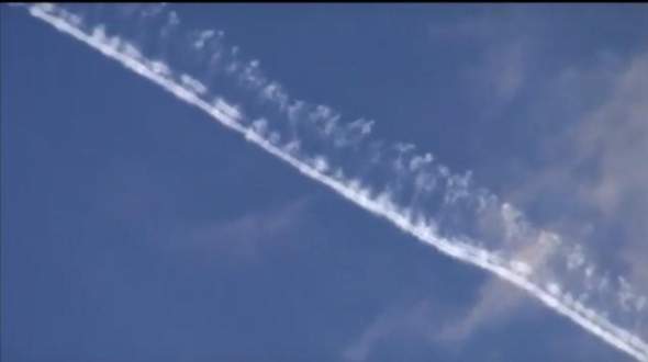 - (Flugzeug, Wetter, Klima)