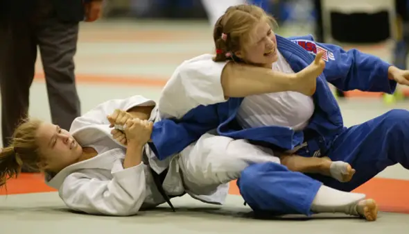 - (Muskeln, Krafttraining, Boxen)