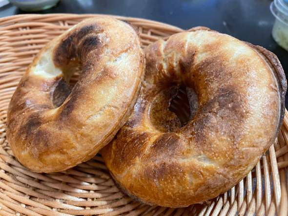 - (Frühstück, Bagel)