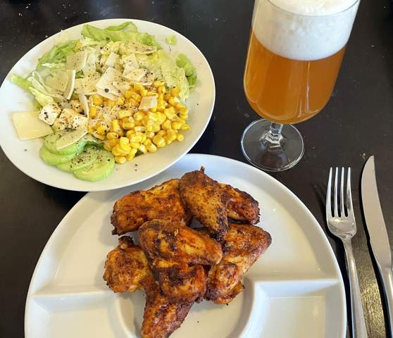 - (Getränke, Fleisch, gesunde Ernährung)