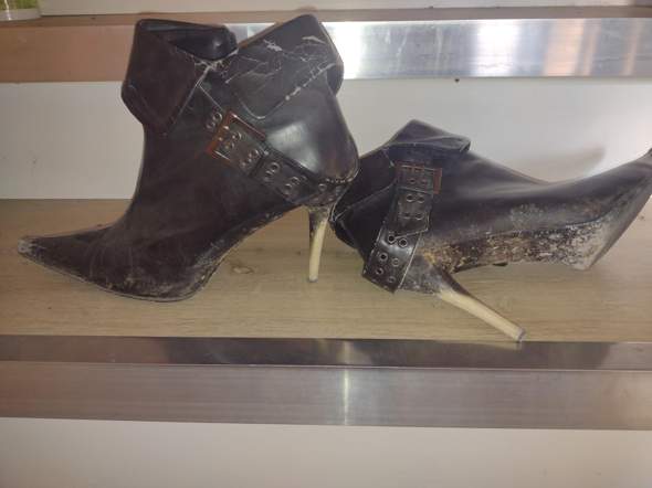 - (Mode, Aussehen, Schuhe)