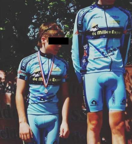 - (Jungs, Sexualität, Penis)