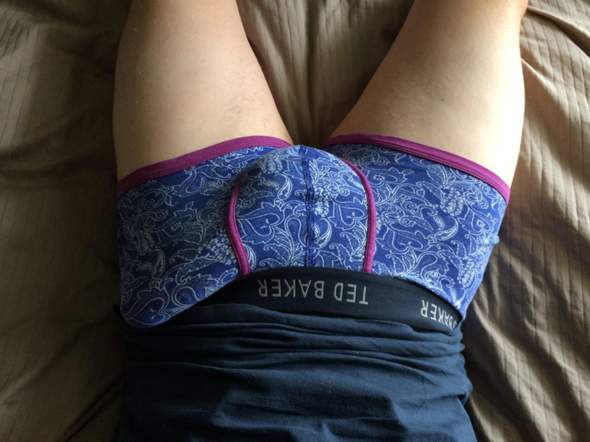 - (Mädchen, Frauen, Jungs)