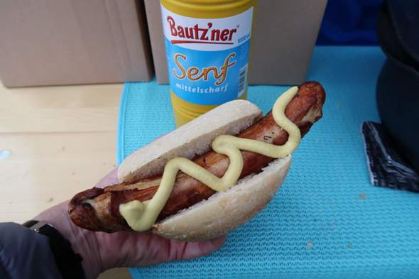 - (Christentum, Konversion, Bratwurst)