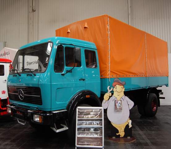 - (Marke, BMW, Mercedes Benz)