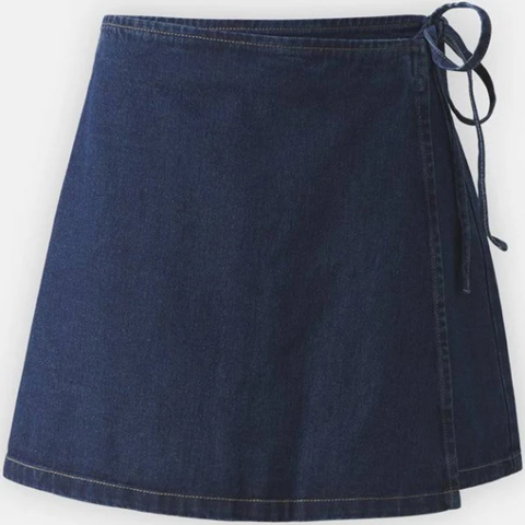- (Mädchen, Frauen, Kleidung)