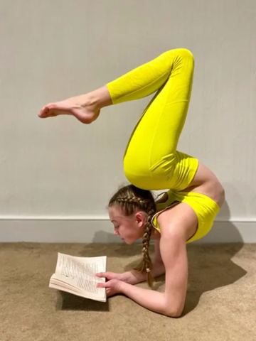 - (dehnen, rhythmische Sportgymnastik)