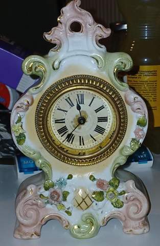 - (Uhr, Armbanduhr)