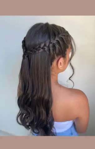- (Haare, Aussehen, Style)