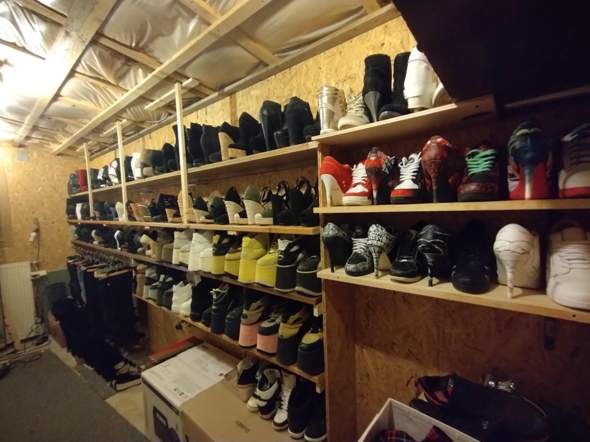 - (Marke, Sneaker)