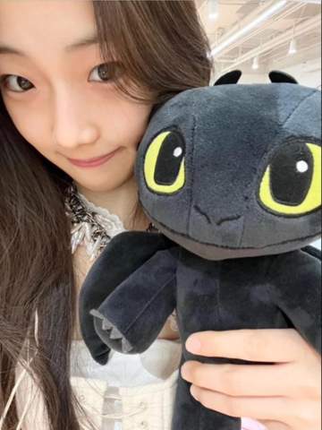 - (K-Pop, BIAS, Babymonster)