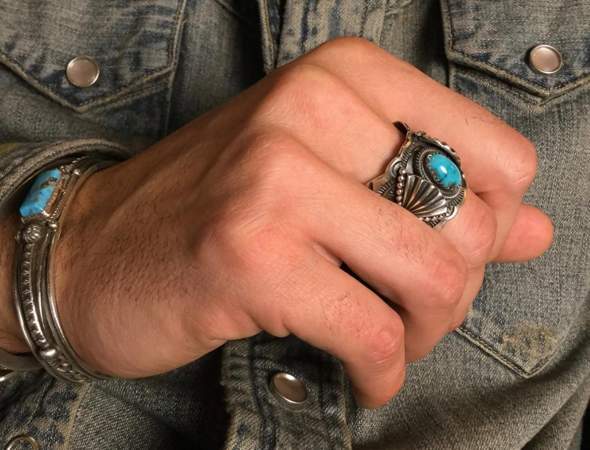- (Männer, Ring)