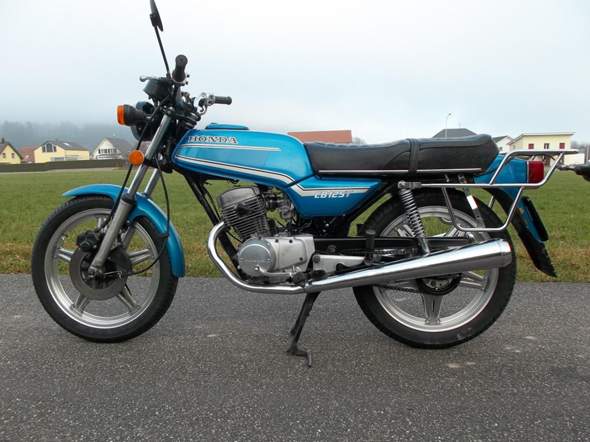 - (Motorrad, Motor, Werkstatt)