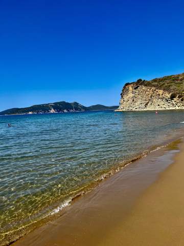 - (Urlaub, Reise)