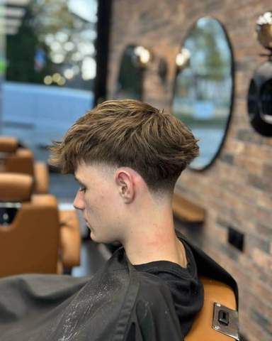 - (Aussehen, Style, Friseur)