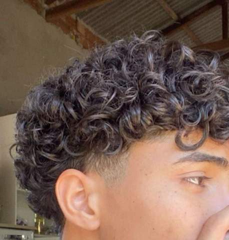 - (Friseur, Locken, schneiden)