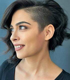 - (Haare, Friseur, schneiden)
