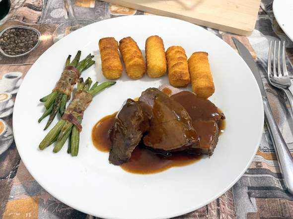 - (Essen, Bilder, Restaurant)