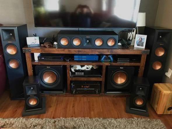- (Musik, Gitarre, Rock)