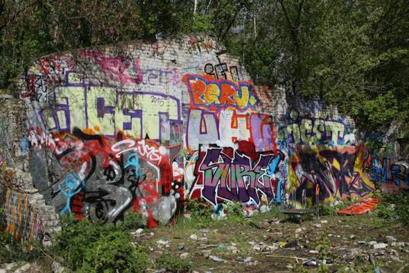 - (Graffiti, Sprayen, Graffiti Sprayer)