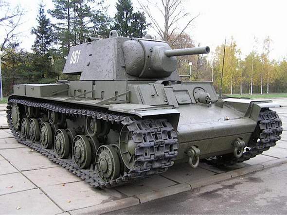 - (Krieg, Europa, Militär)
