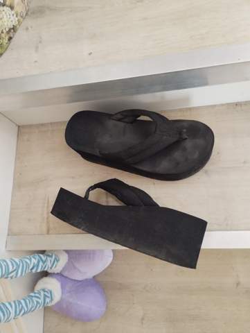 - (Freundschaft, Freizeit, Freundin)