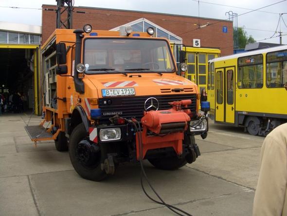 Unimog - (Verkehr, Straßenbahn, tram)