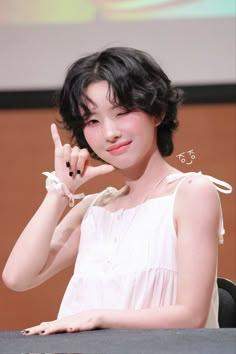 - (K-Pop, Hass, Pop)