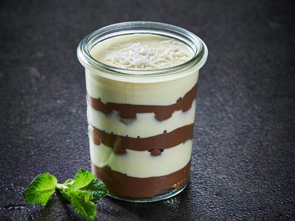 - (Süßigkeiten, Dessert, Pudding)