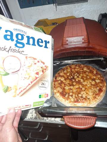 - (Lebensmittel, Pizza, Käse)