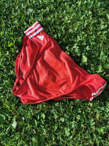 - (Schwimmbad, See)