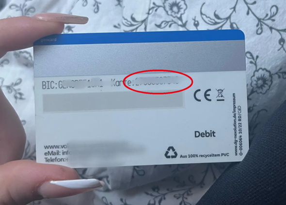 - (Bankkonto, Volksbank, Bankkarte)