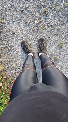 - (Kleidung, Outfit, Hose)