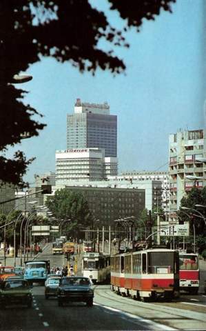 - (Berlin, DDR, Sauberkeit)