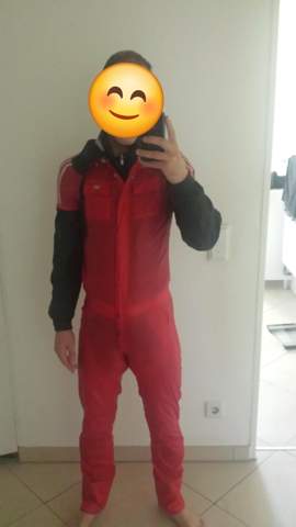 - (Penis, Selbstbefriedigung, Orgasmus)