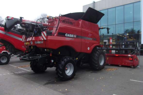 - (Fendt, Mähdrescher, Landmaschine)