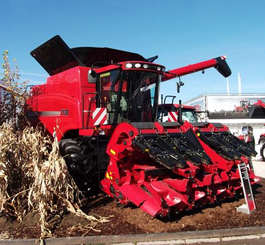 - (Fendt, Mähdrescher, Landmaschine)
