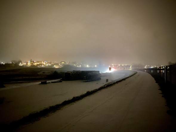 - (Einsamkeit, Schnee, Jahreszeiten)