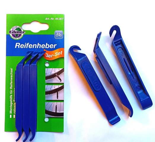 - (Reparatur, Mountainbike, Reifen)