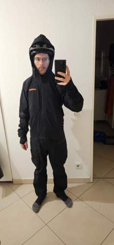 - (Kleidung, Mode, Aussehen)