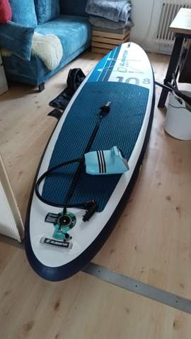 - (Freizeit, Wasser, See)