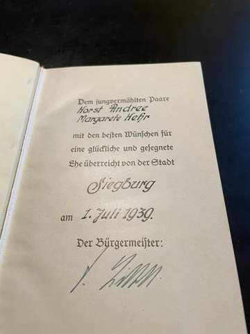 - (Politik, Geschichte, Krieg)