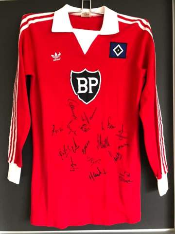 - (Bundesliga, Verein, Fan)