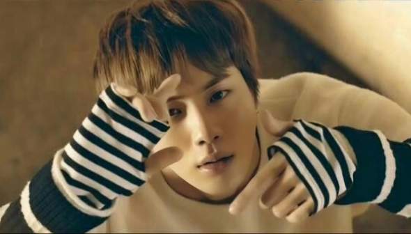- (Musikvideo, K-Pop, BTS)