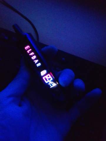 Elfbar zeigt 9.9ohm an und erkennt Pods nicht? (Rauchen, Akku, E-Zigarette)